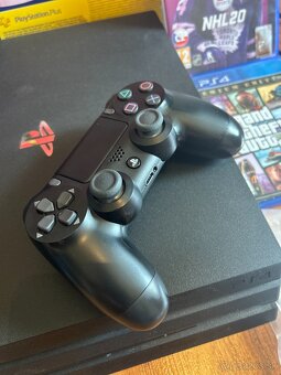 PlayStation 4 Pro - 2