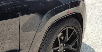 Jeep Grand Cherokee WK2 lemy - 2