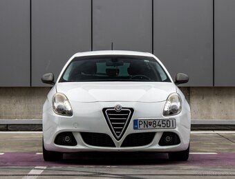 Alfa Romeo Giulietta - 2