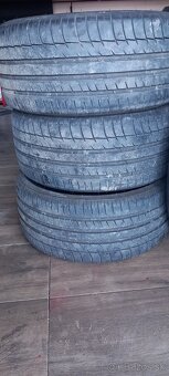 255/30 R20 - 2