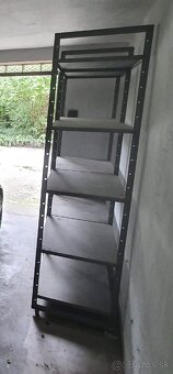 Regál - 2