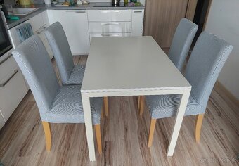 Jedálenský stôl a 4 stoličky Ikea - 2