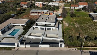 Moderný dom v pokojnom prostredí, Debeljak, Sukošan, 230 m², - 2