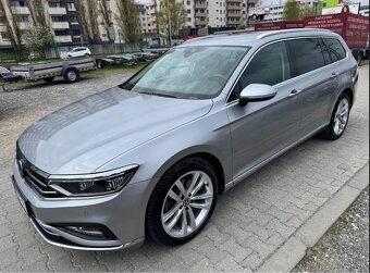 Volkswagen Passat Variant 2.0 TDI EVO Elegance DSG - 2