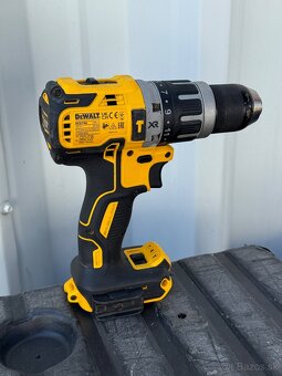 AKU skrutkovač s príklepom Dewalt - 2