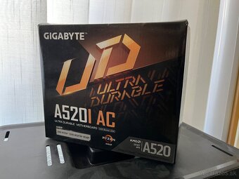 GIGABYTE A520I AC + AMG 5700G + 32 GB RAM - 2