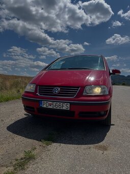 Vw Sharan 1.9tdi 96kw 7miestne - 2