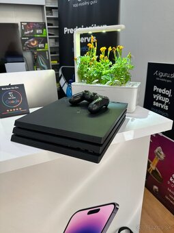 Sony Playstation 4 Pro 1TB - 2