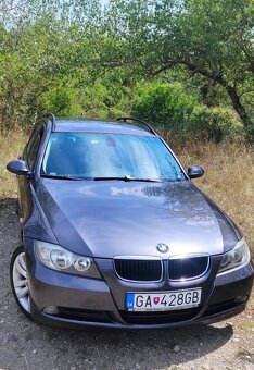 BMW rad 3 Touring BMW 320 d Touring A/T, Bohatá výbava - 2