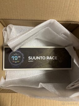 Športové hodinky Suunto Race - úplne nové - 2