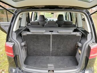 Volkswagen  touran - 2