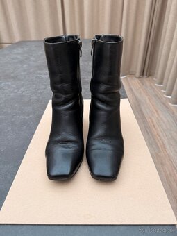 Ponúkam čižmičky - 2