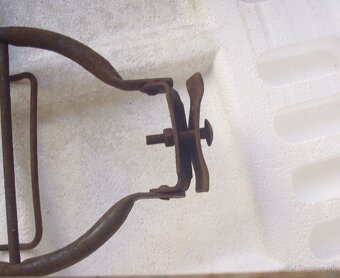 Starý nosič na retro bicykel - 2