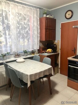 Na predaj veľký 3 izbový byt, Nové Zámky - 2