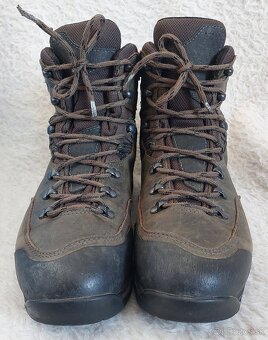 BOSP KARPAT PRO v. 42(27,2cm) - 2