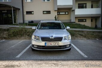 Škoda Superb Combi 2.0 TDI CR Elegance - 2