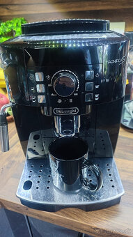 Delonghi Magnifica S Black - 2