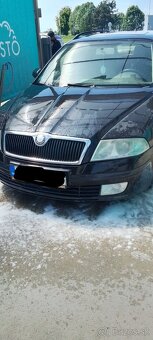 Predám na diely vcelku škoda Octavia2.2.0.103kw6q - 2
