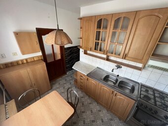 Na predaj 3 izbový byt v Brezne 71m2,centrum,park, - 2