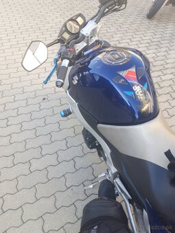 Suzuki GSR 600 - 2