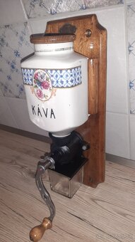 Starožitný nástenný mlynček na kávu Leinbrock Ideal. - 2