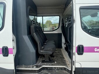 Iveco Daily 6 miestne 3 liter - Automat - 2