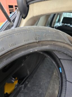 235/40/R19 96Y Michelin Pirelli - 2