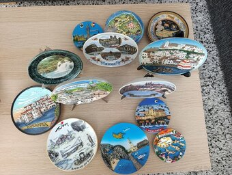 Suvenirove taniere z cestovania - 2