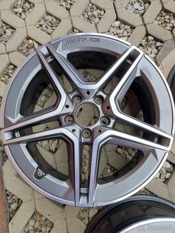 r18 nové 4ks AMG MERCEDES A B W177 W247 CLA C118 7,5J ET49 - 2