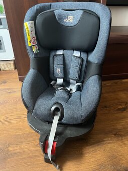 Britax-Römer Dualfix M i-size (vyprate potahy) - 2
