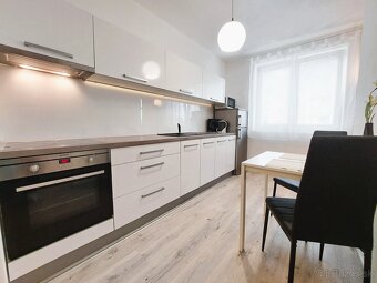 EXKLUZÍVNE Fantastický 1 izbový byt v projekte Arboreum, - 2