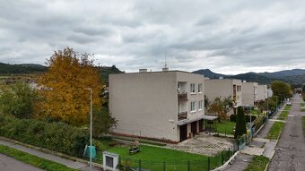 🏡 3-izbový byt so záhradou, 2 balkónmi, garážou a veľkou pi - 2