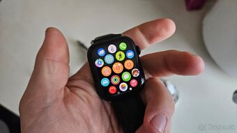 Apple Watch 8 tmavé 45mm - 2