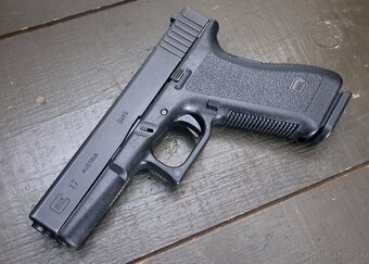 GLOCK 17 gen2 - 2