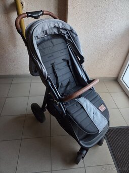 Kočík Kinderkraft Grande Gray + výbava - 2