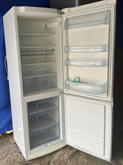 Predám chladničku s mraznickou elektrolux - 2