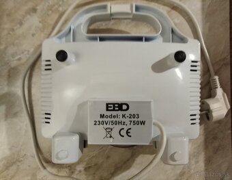 Sendvičovač Toustovač Hriankovač EBD K 203 750W - 2