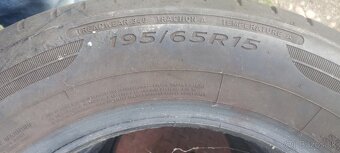 Dunlop 195/65 R 15 - 2