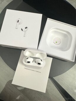 Predám úplne nove Apple AirPods (3. generácia) - 2