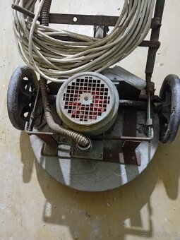 Elektrická kosačka - 2