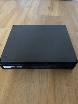 Predám Xbox One X + 2 ovládače a káble - 2