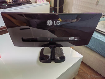LG UltraWide 29” - 2560x1080 / 21:9 / 75Hz / IPS - 2