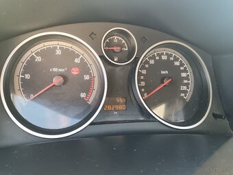 Opel astra h - 2