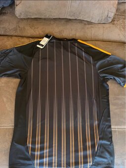 Retro Chelsea jersey 2010/2011 - 2