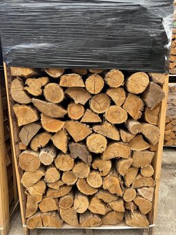 Ukladané štiepané drevo - 2