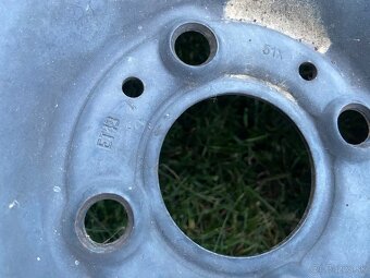 Dacia Renault plechove disky 15” 4ks - 2