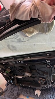 Volvo v60 prave predne dvere - 2