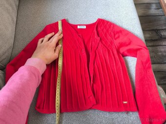 Pekný svetrík MAYORAL - 2