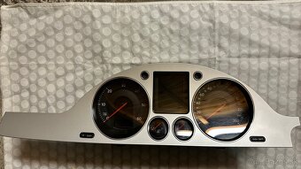 VW Passat b6 dekor + budíky - 2