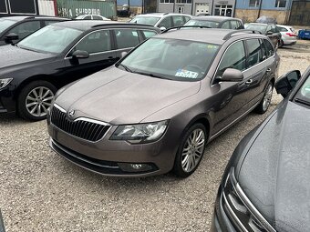 Rezervované—Škoda superb 2 dsg facelift - 2